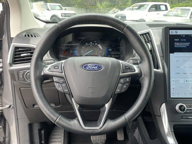 Photo of 2022 Carbonized Gray Metallic Ford Edge