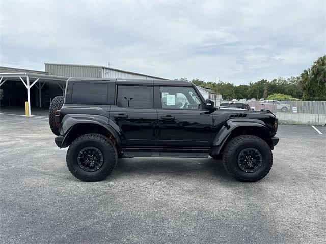 Photo of 2025 Shadow Black Ford Bronco