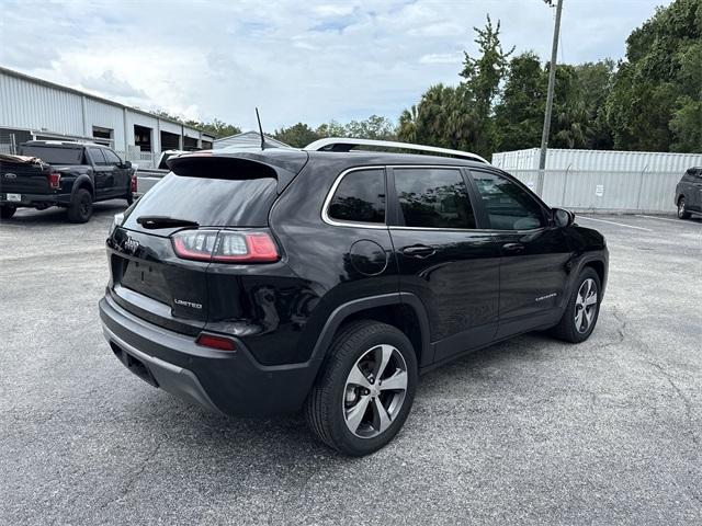 Photo of 2020 Diamond Black Jeep Cherokee