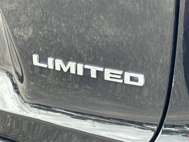 Photo of 2020 Diamond Black Jeep Cherokee