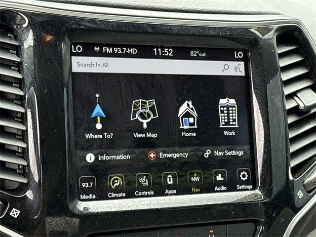 Photo of 2020 Diamond Black Jeep Cherokee