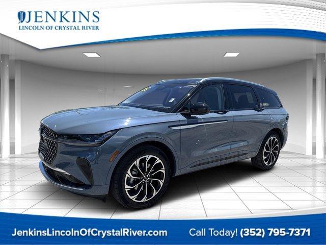 Photo of 2025 Whisper White Lincoln Nautilus