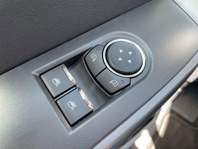 Photo of 2025 Oxford White Ford F-350