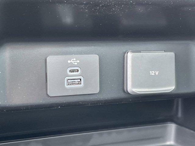 Photo of 2025 Oxford White Ford F-350