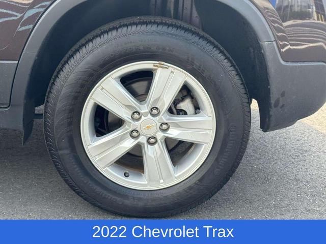 Photo of 2022 Black Cherry Metallic Chevrolet Trax