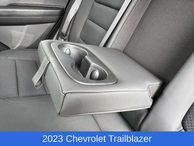 Photo of 2023 Summit White Chevrolet Trailblazer