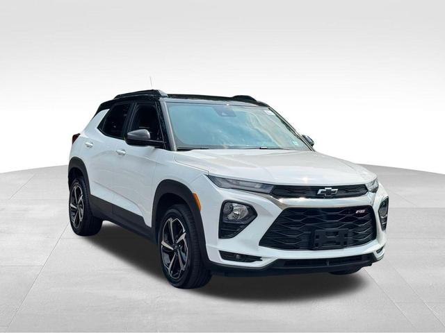 Photo of 2023 Summit White Chevrolet Trailblazer