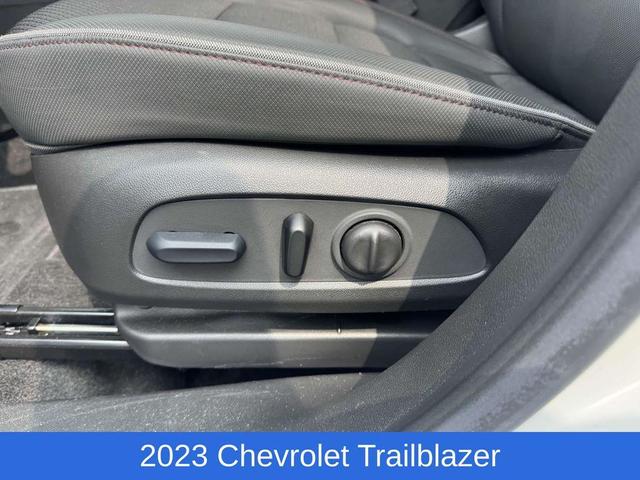 Photo of 2023 Summit White Chevrolet Trailblazer
