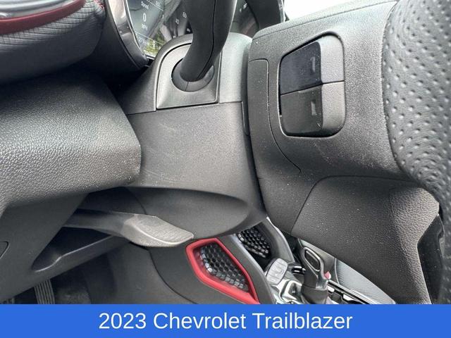 Photo of 2023 Summit White Chevrolet Trailblazer