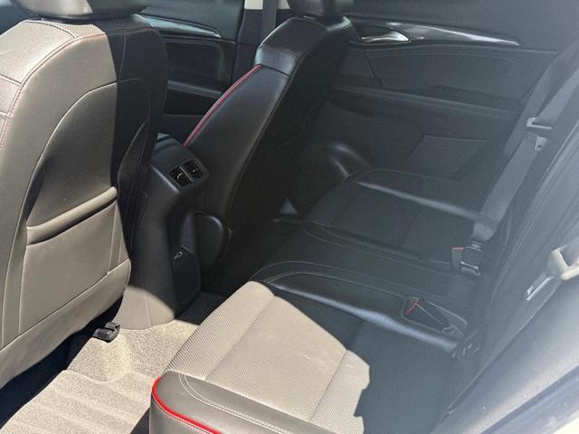 Photo of 2023 White Frost Tri-Coat Buick Envision