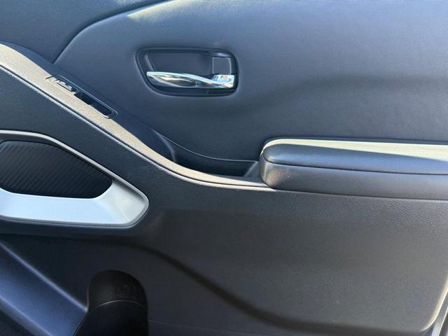 Photo of 2024 Gun Metallic Nissan Frontier