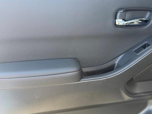 Photo of 2024 Gun Metallic Nissan Frontier