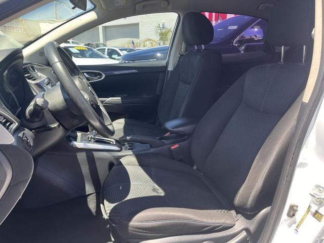 Photo of 2017 Aspen White Nissan Sentra