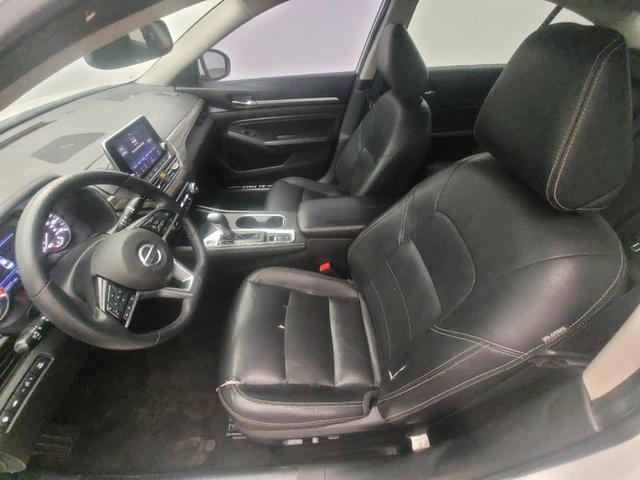 Photo of 2019 Pearl White Tricoat Nissan Altima