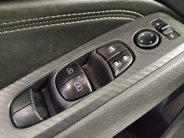 Photo of 2019 Pearl White Tricoat Nissan Altima