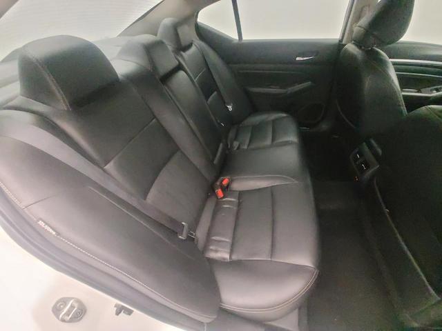 Photo of 2019 Pearl White Tricoat Nissan Altima