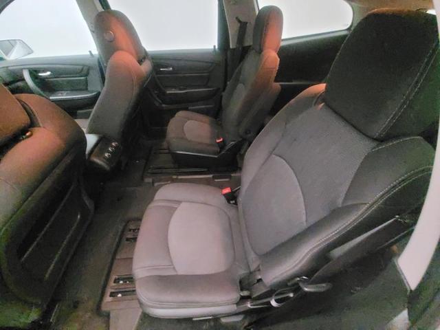 Photo of 2017 White Chevrolet Traverse