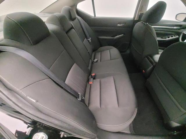 Photo of 2021 Super Black Nissan Altima