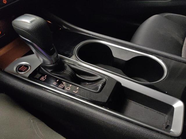Photo of 2021 Super Black Nissan Altima