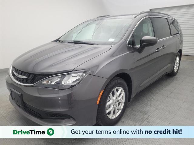 2021 Chrysler Voyager