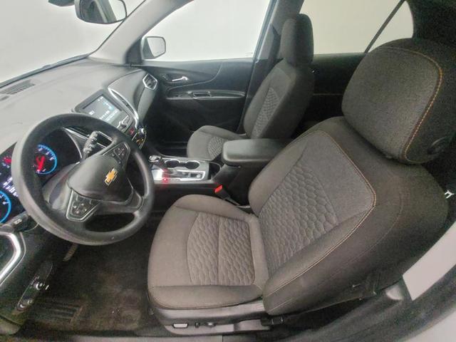 Photo of 2018 Silver Ice Metallic Chevrolet Equinox