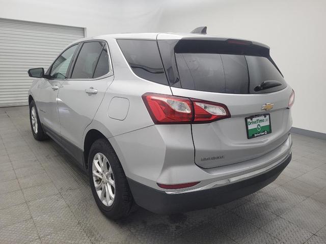 Photo of 2018 Silver Ice Metallic Chevrolet Equinox