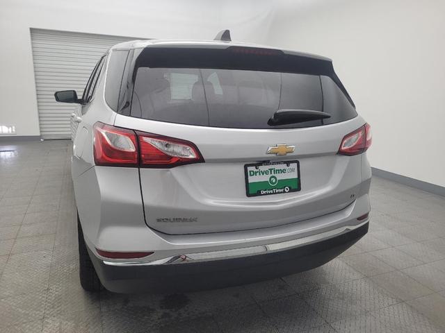Photo of 2018 Silver Ice Metallic Chevrolet Equinox