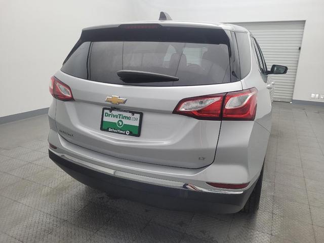 Photo of 2018 Silver Ice Metallic Chevrolet Equinox