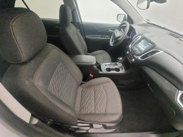 Photo of 2018 Silver Ice Metallic Chevrolet Equinox