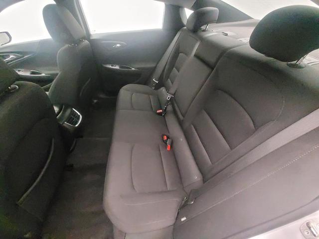 Photo of 2022 Silver Ice Metallic Chevrolet Malibu