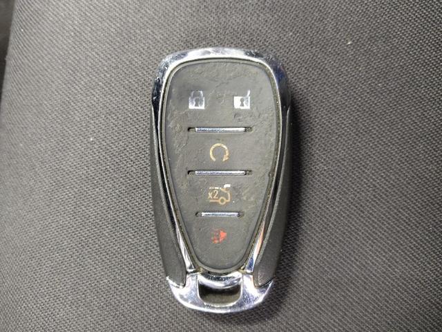 Photo of 2022 Silver Ice Metallic Chevrolet Malibu