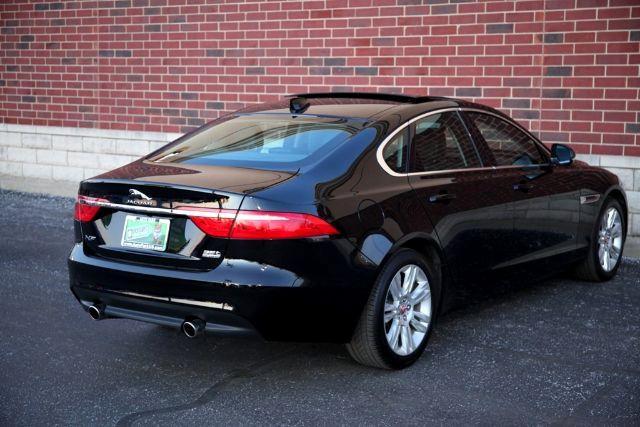 Photo of 2017 Ebony Black Jaguar XF