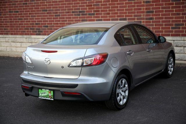 Photo of 2010 Liquid Silver Metallic Mazda Mazda3