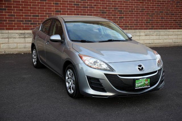 Photo of 2010 Liquid Silver Metallic Mazda Mazda3