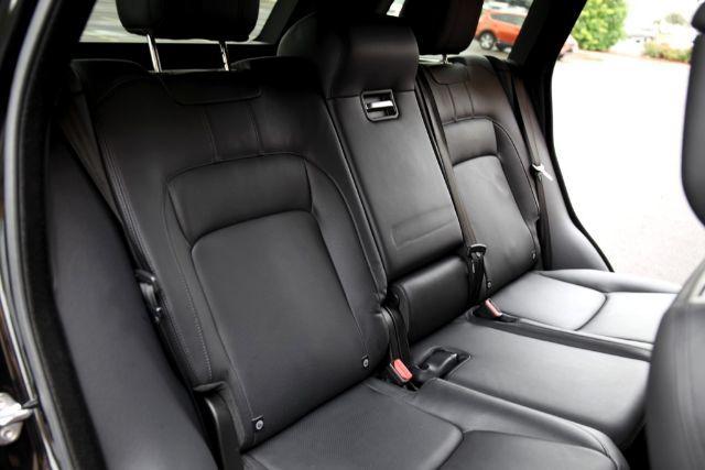 Photo of 2018 Santorini Black Land Rover Range Rover