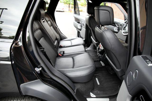 Photo of 2018 Santorini Black Land Rover Range Rover