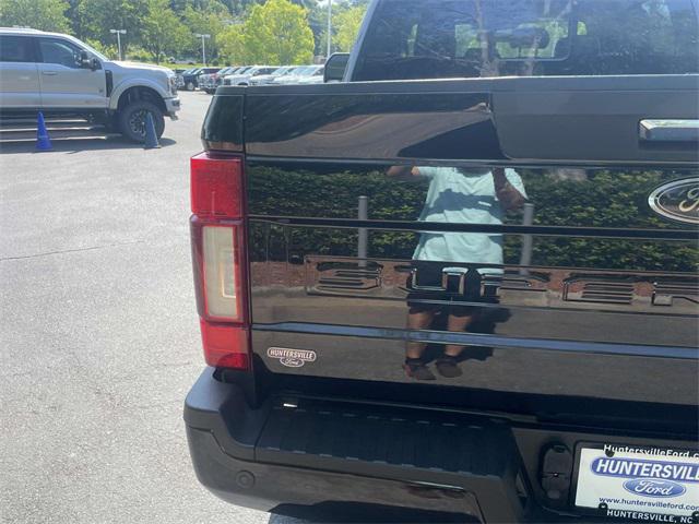 Photo of 2021 Agate Black Metallic Ford F-250