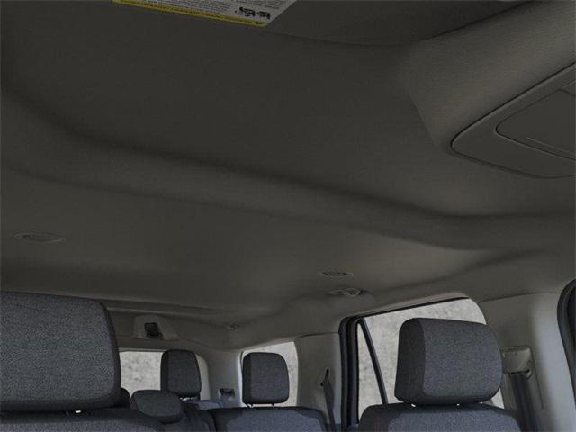 Photo of 2025 Oxford White Ford Expedition