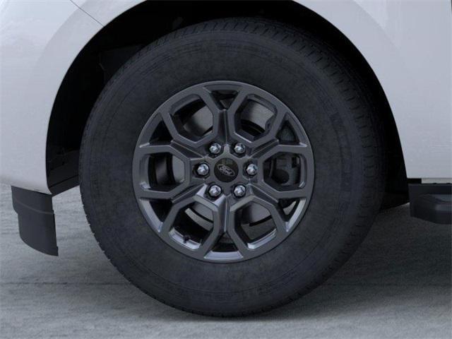 Photo of 2025 Oxford White Ford Expedition