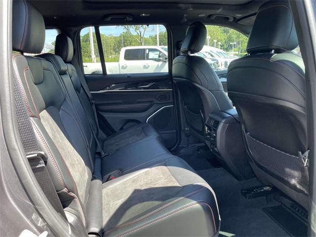 Photo of 2022 Baltic Gray Metallic Clearcoat Jeep Grand Cherokee
