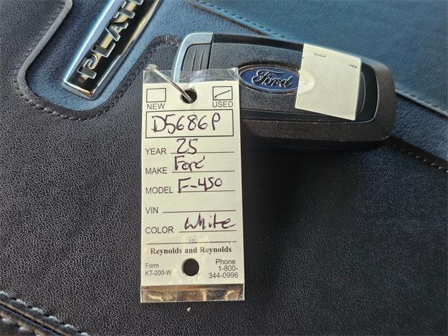 Photo of 2025 White Ford F-450