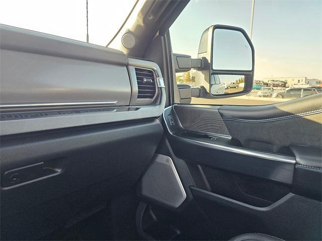 Photo of 2025 White Ford F-450