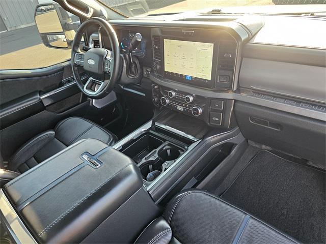 Photo of 2025 White Ford F-450