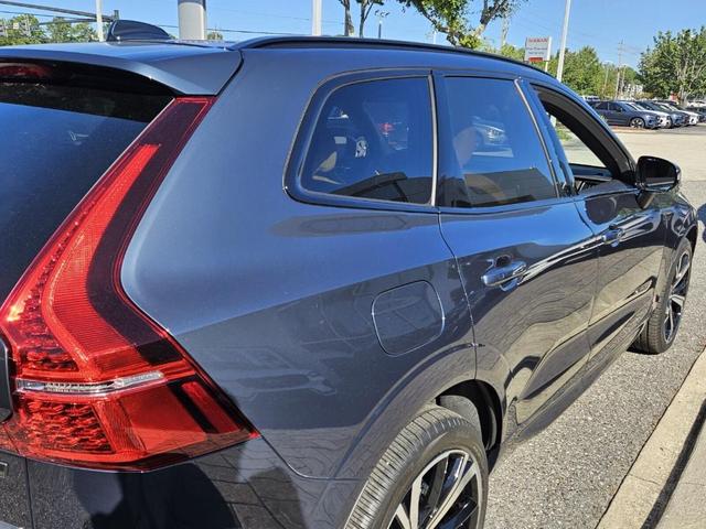 Photo of 2025 Blue Volvo XC60