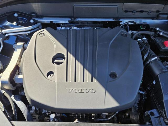 Photo of 2025 Blue Volvo XC60