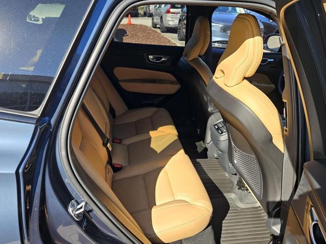 Photo of 2025 Blue Volvo XC60