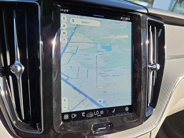 Photo of 2025 Vapour Gray Volvo XC60 Plug-In Hybrid