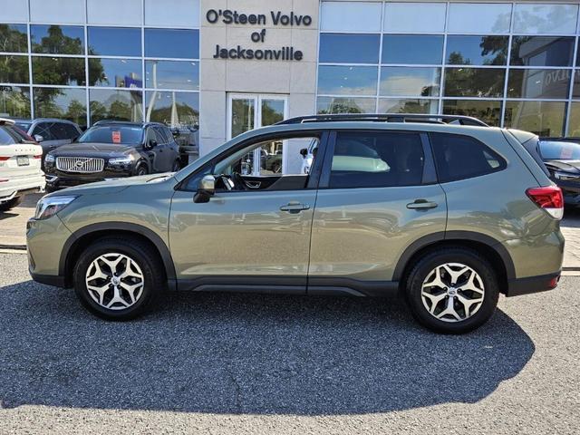 Photo of 2020 Jasper Green Metallic Subaru Forester