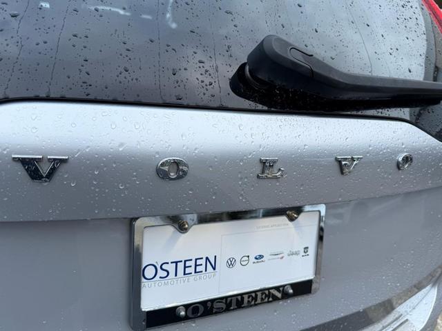 Photo of 2020 Bright Silver Metallic Volvo XC90