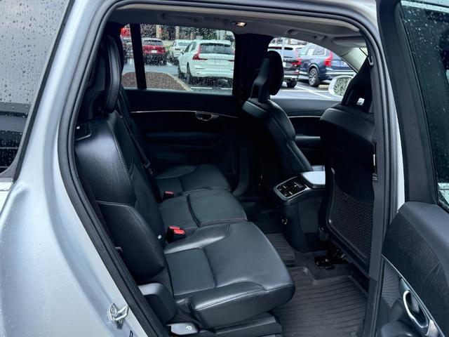 Photo of 2020 Bright Silver Metallic Volvo XC90